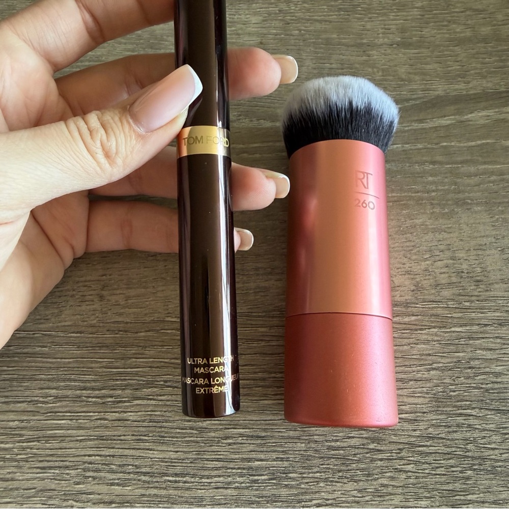 Tom Ford Ultra Length Black Mascara and Makeup Brush RT Set